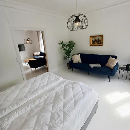 Exclusive Luxury With Free Private Parki